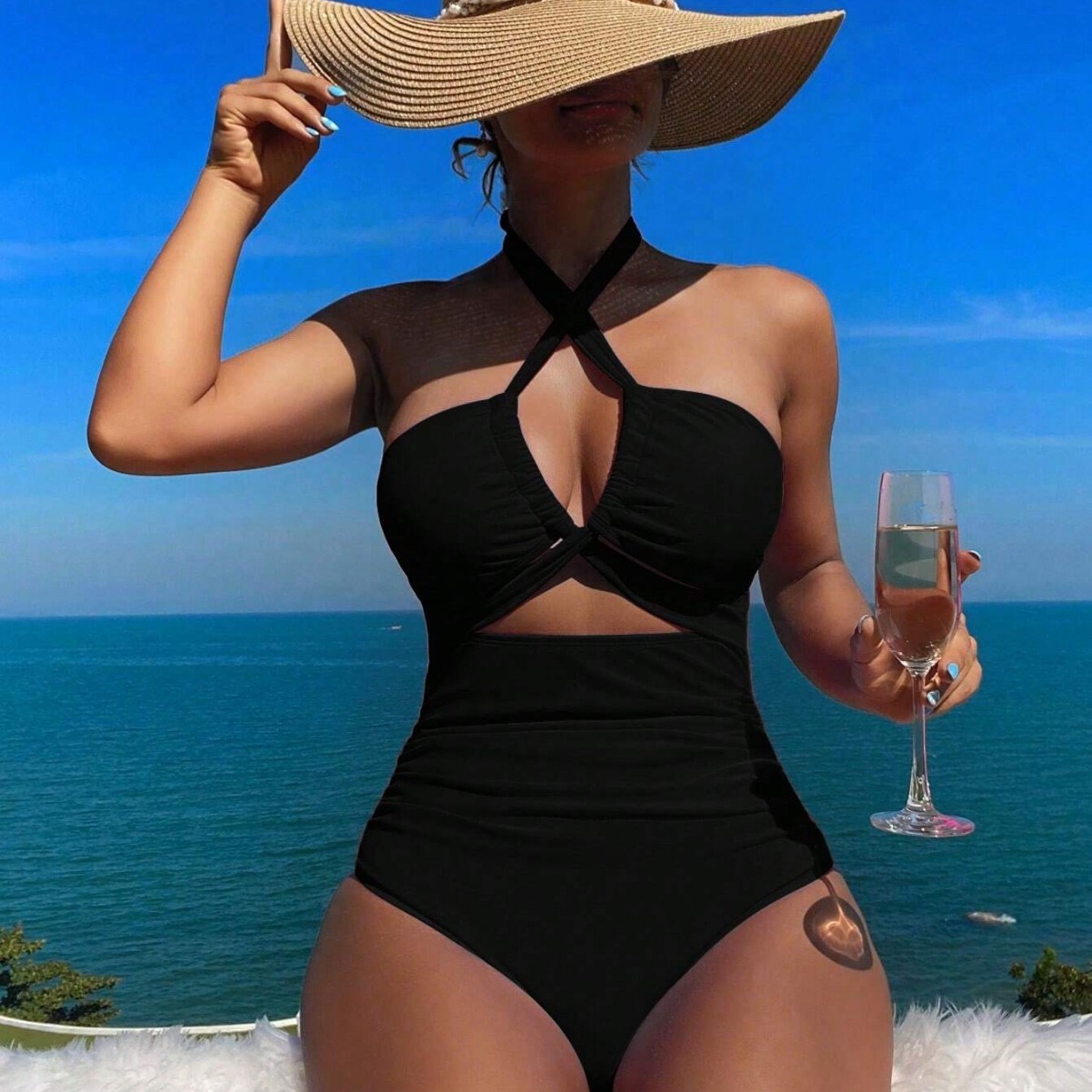 Damen Badeanzug mit Neckholder – Swimsuit Bikini Ruched Bewertung und Preis